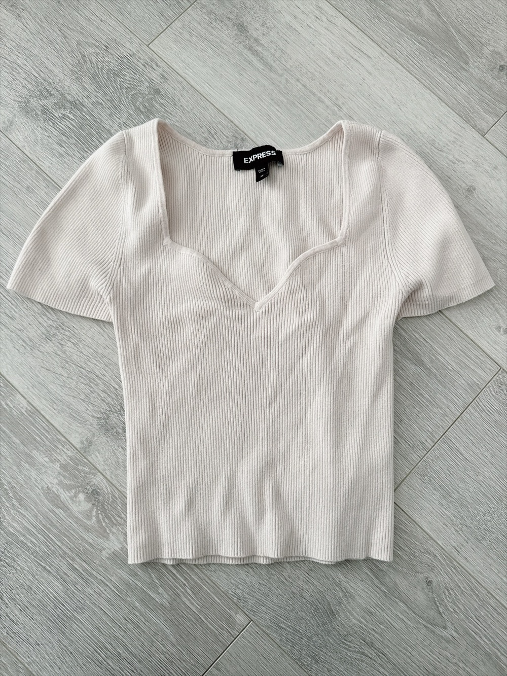 Express Women's ivory Ribbed Sweetheart Neck Top size XS